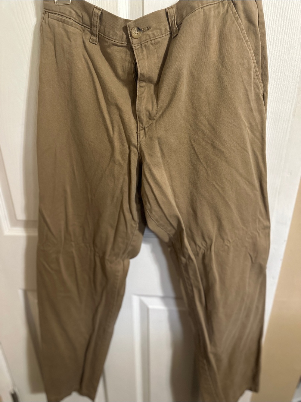 Old Navy Men's Straight-Fit Chino Pants in Khaki Brown